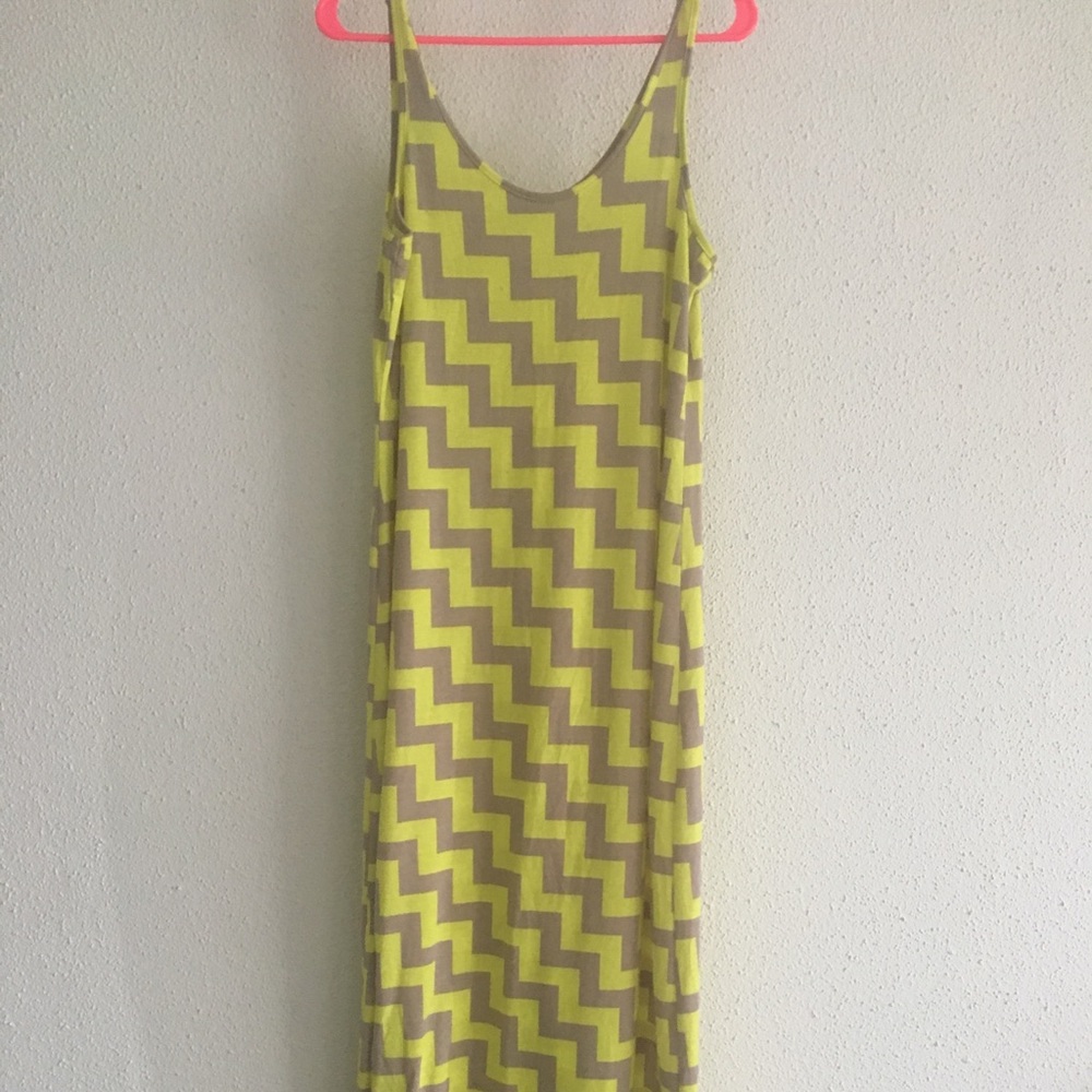 Yellow chevron maxi dress Large